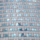 Glasfassade an einem Bürohaus (Archiv)