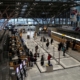 Abfertigungshalle Flughafen Stuttgart (Archiv)