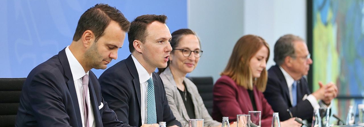 Vorstellung Abschlussbericht der Rentenkommission (Archiv)