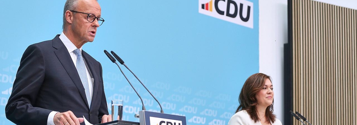Friedrich Merz und Franziska Hoppermann am 12.10.2026