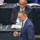 Friedrich Merz und Tino Chrupalla (Archiv)