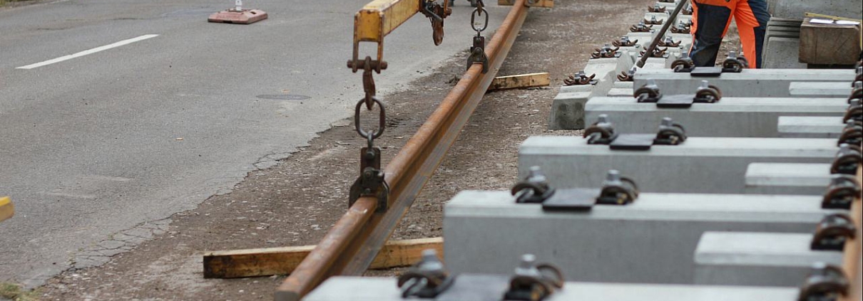 Bauarbeiten an einer Bahnstrecke (Archiv)